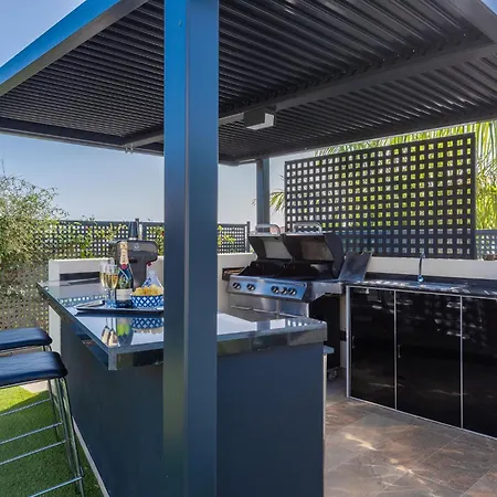 Karat Serendibida * Costa Adeje (Tenerife)