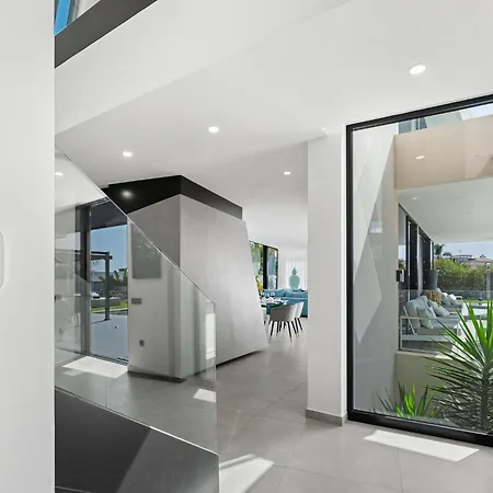 Βίλα Karat Serendibida