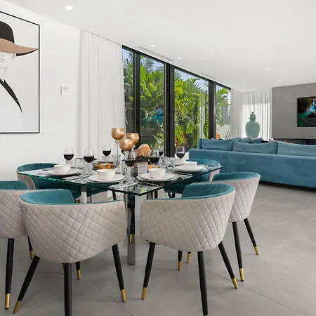 Karat Serendibida Costa Adeje (Tenerife)